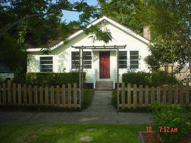 Front with Gorgeous Yard