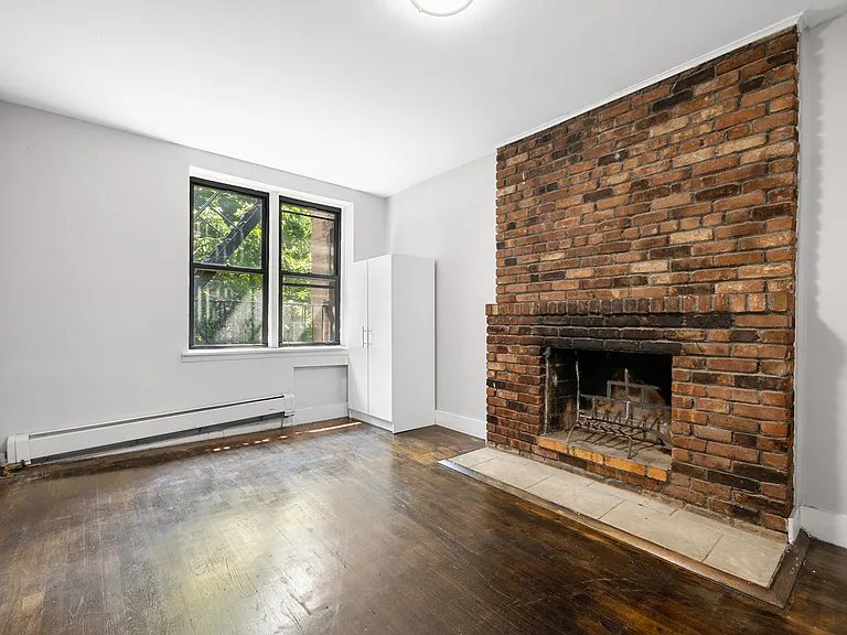 416 W 23rd St #3C — Photo 7