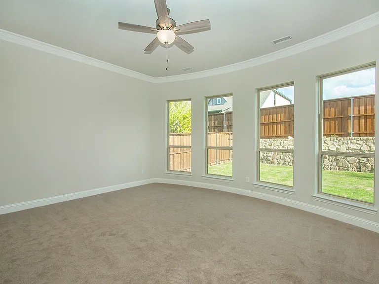 2223 Clairmount Dr — Photo 23