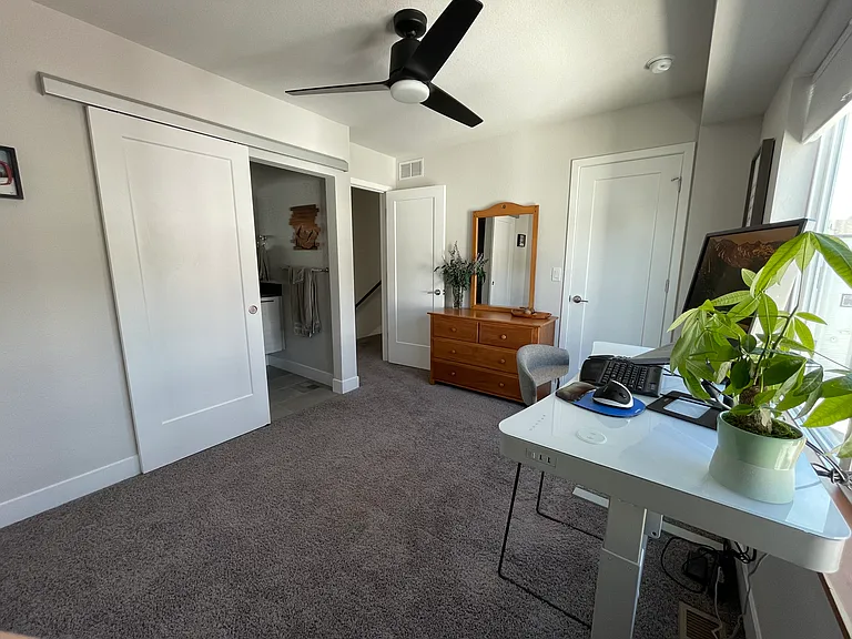 1023 Chase St — Photo 19