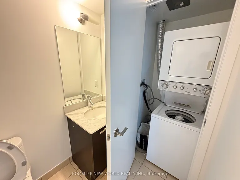 68 Abell St #532 — Photo 6