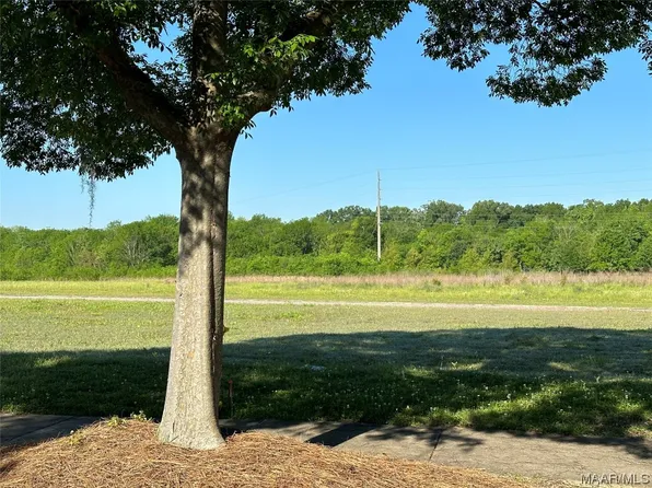 3924 Turning Leaf Ln, Montgomery, AL 36116