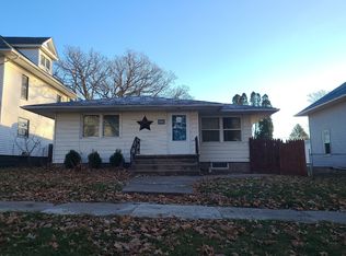 335 Willow St, Bennett, IA 52721