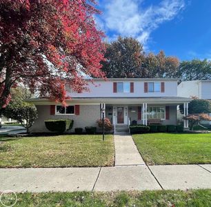 22942 Canterbury St, Saint Clair Shores, MI, 48080