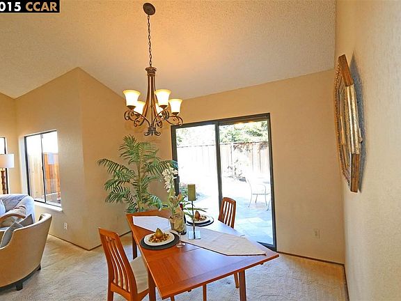 3rd image of 2354 Sweetwater Dr