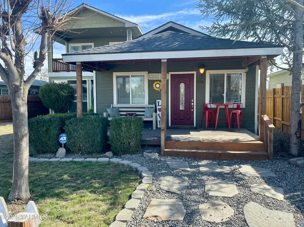 106 S G St, Toppenish, WA 98948