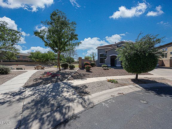 4th image of 8751 W NICOLET Avenue