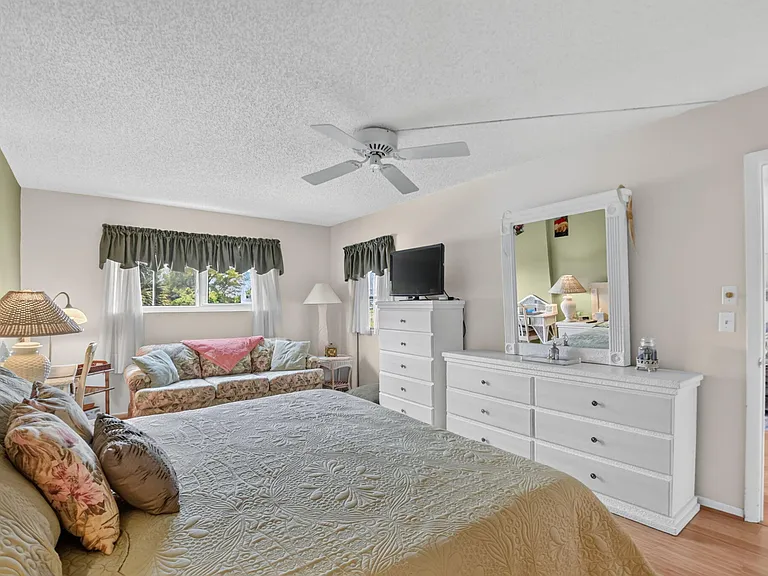 3425 Via Poinciana #201 — Photo 23