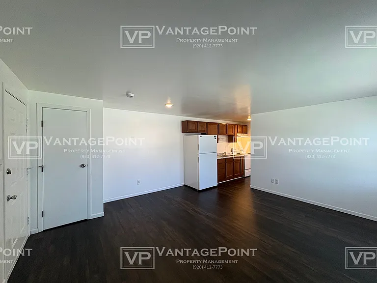 1224 S Erie St #5 — Photo 4