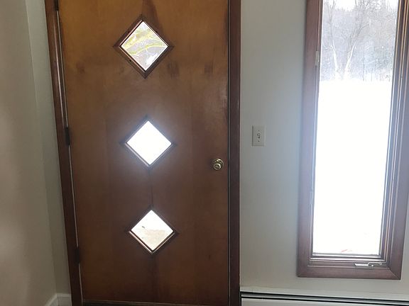 2nd image of 994 Peru Rd