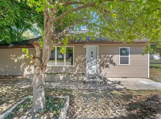 1914 Woodlawn Ave, Logansport, IN 46947