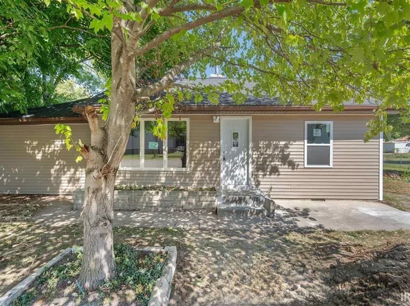 1914 Woodlawn Ave, Logansport, IN 46947