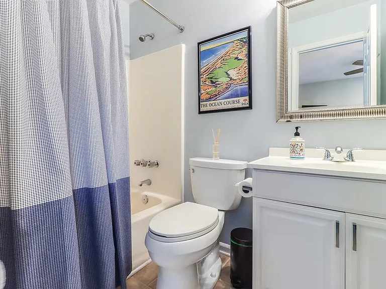 1050 Planters Pl — Photo 27
