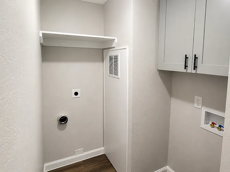 9 Carol Ct #B — Photo 14