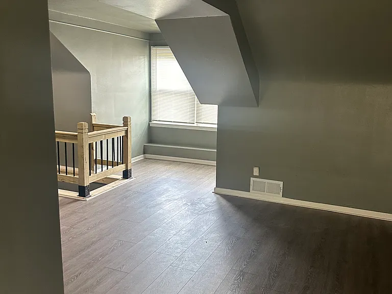 12008 Cloverlawn St — Photo 17