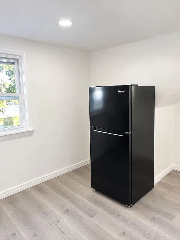 1 bed, $2,100 — Photo 2