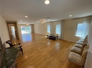 5118 Newcastle Ave, Encino, CA 91316