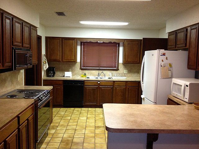 1st image of 108 Pizarro Ave