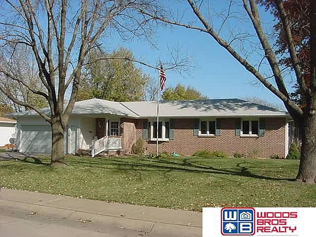 800 N 18th St Beatrice NE 68310 Zillow