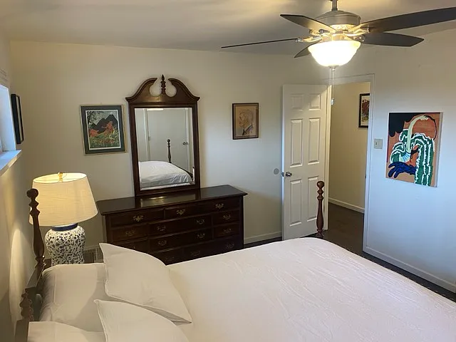 5 bed, 3500 sqft, $4,500 — Photo 3
