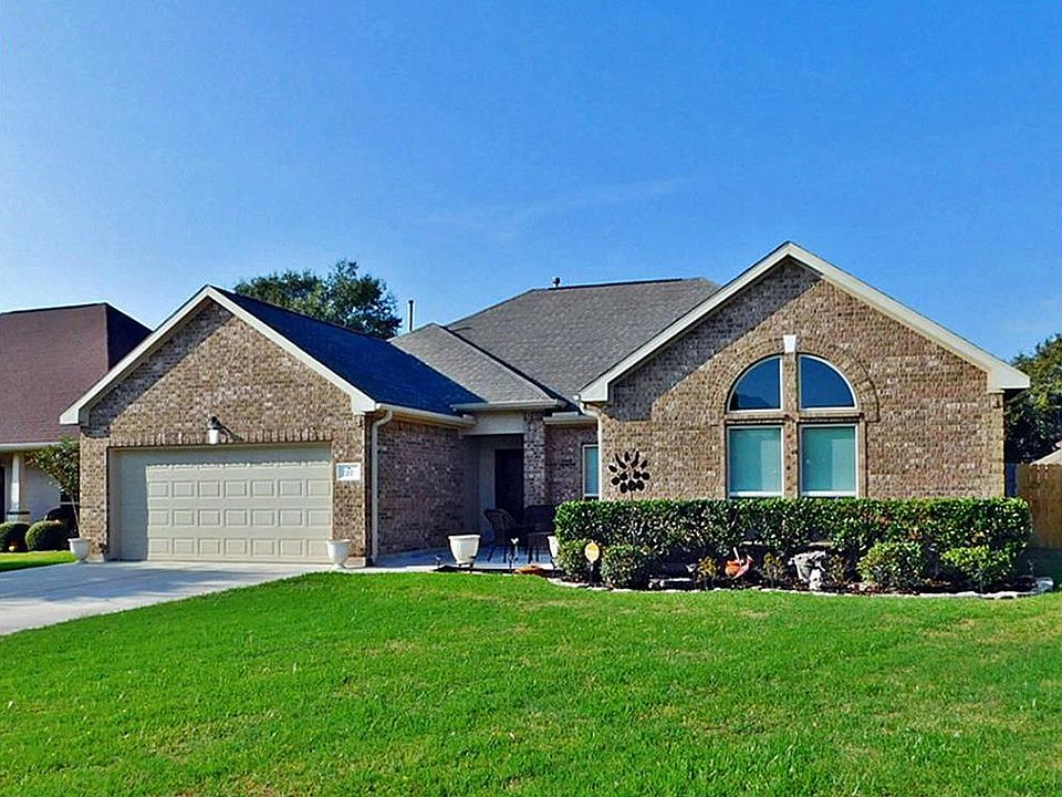 1st image of 217 Village Dr