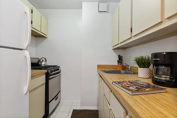 Sold by Compass | media 6