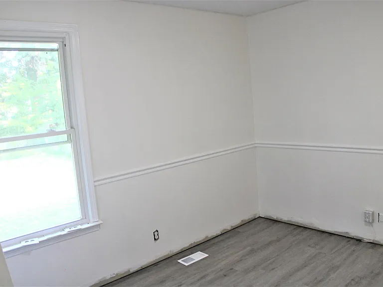 575 Bridgette Dr — Photo 5