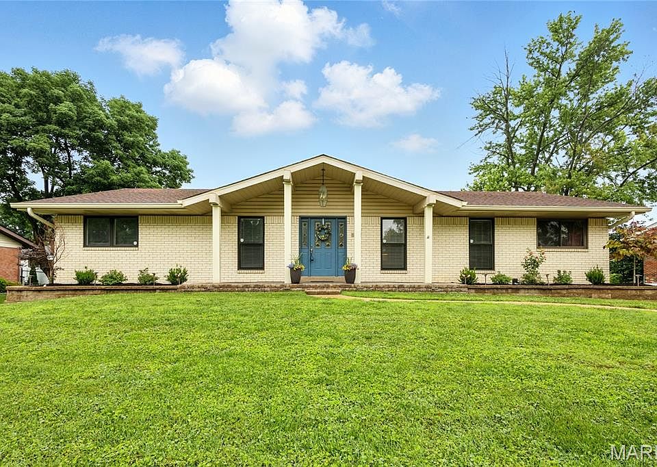 1st image of 5839 Pebble Oak Dr