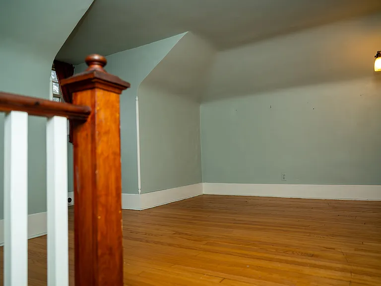 1347 Union St — Photo 18