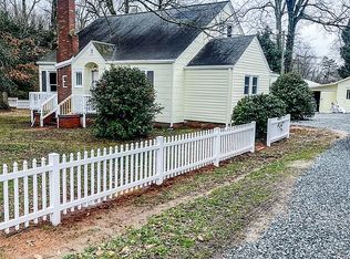 908 Fairview Dr, Lexington, NC 27292