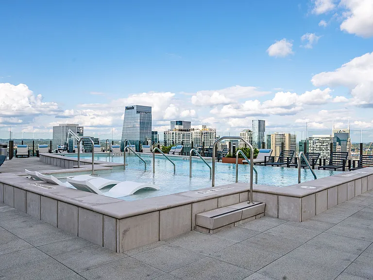 1212 Demonbreun St #706 — Photo 45
