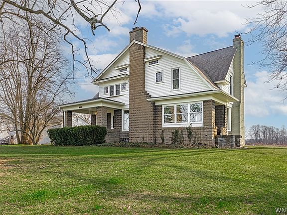 2nd image of 2459 McClew Rd