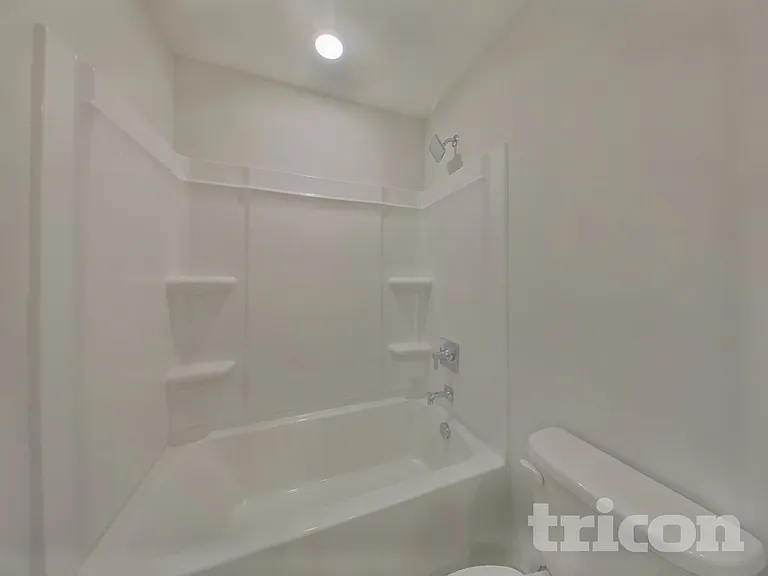 13869 Hill St — Photo 17