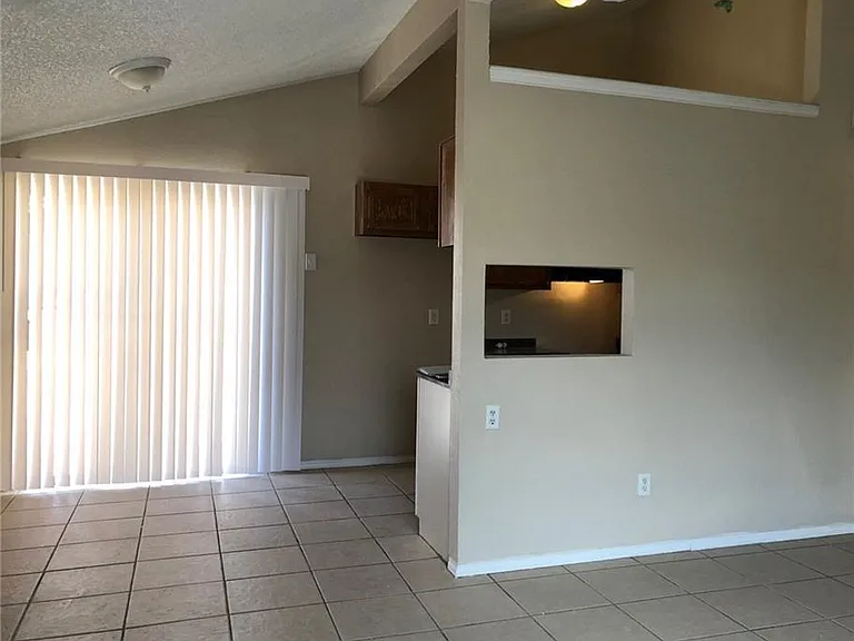 8420 Waterfall Dr — Photo 3