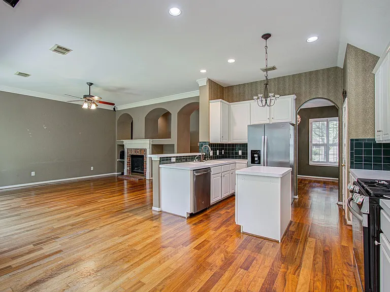 22539 Bristolwood Ct — Photo 31