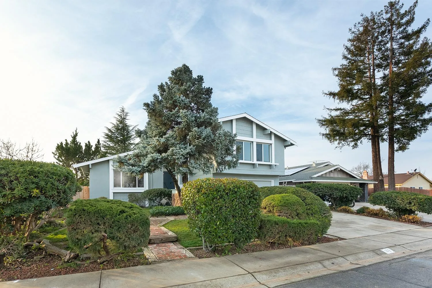 1212 Johnson Ave photo 1