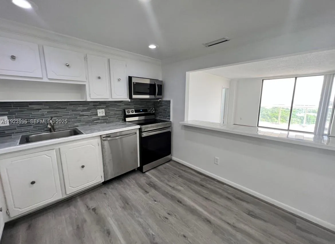 Sailboat Cay Condo — Photo 3
