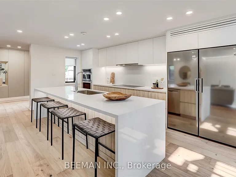 188 Wilfred Ave — Photo 3