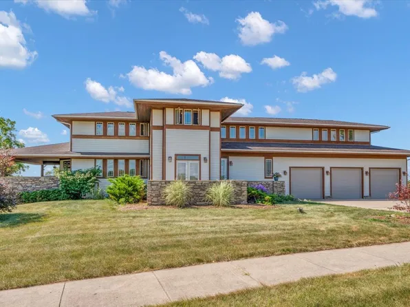 10952 Tanglewood Trails Dr, Yorkville, IL 60560