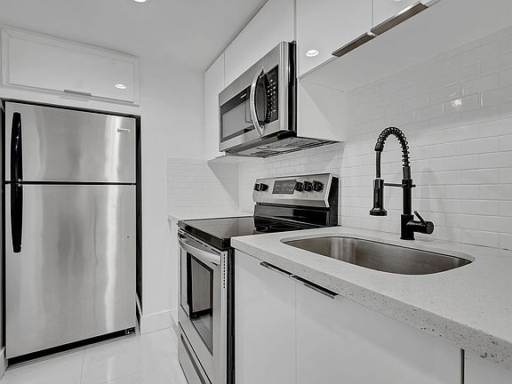 3rd image of 7 Salamanca Ave APT 5