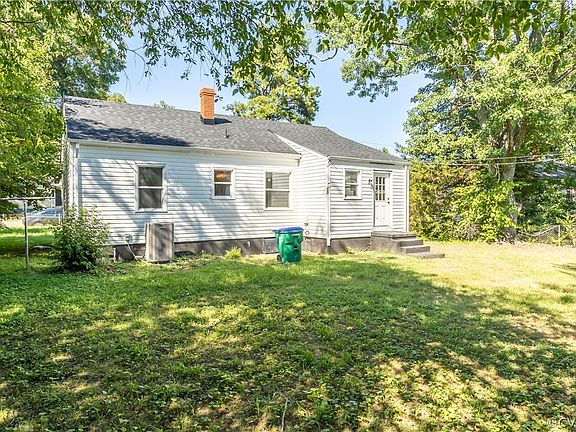 5th image of 4247 N Kinsley Ave