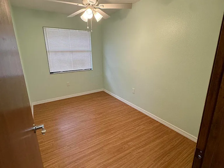 5585 Barna Ave — Photo 10