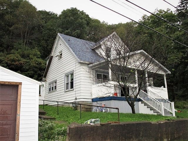 2nd image of 182 S Kendall Ave