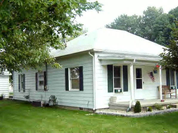 127 W Mead Ave, Montrose, IL 62445