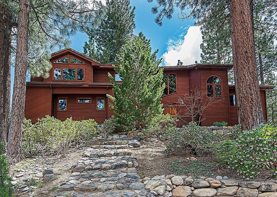 2nd image of 3050 Blue Spruce Rd