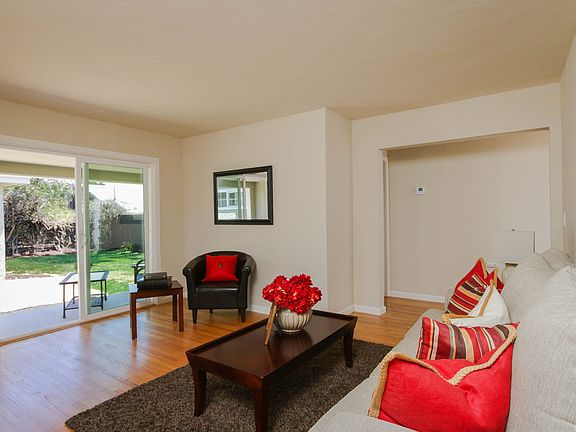 4th image of 6491 Glenroy St