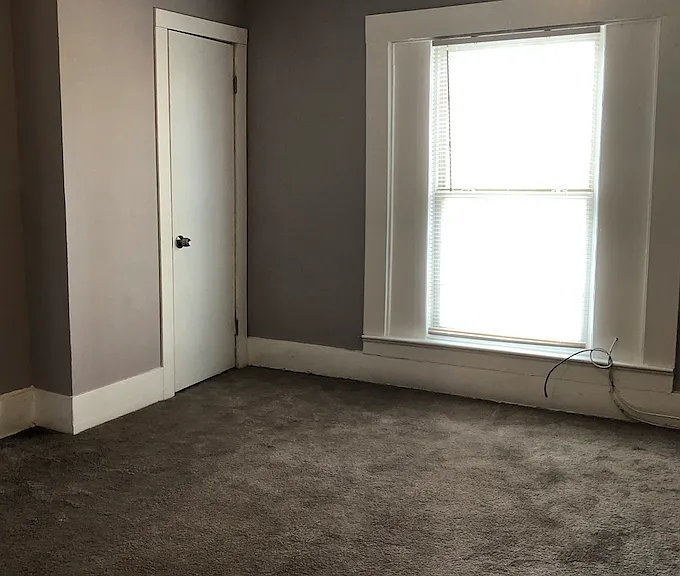 347 Maple Blvd — Photo 12