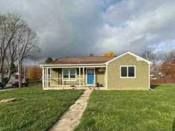 48 Lozier Ln, Lockbourne, OH 43137