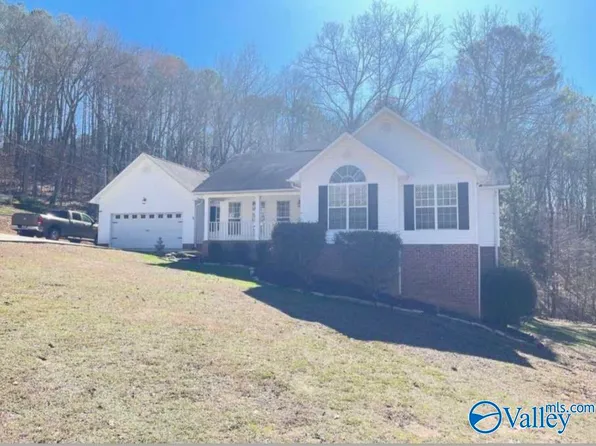 6419 Dogwood Ln NW, Fort Payne, AL 35967