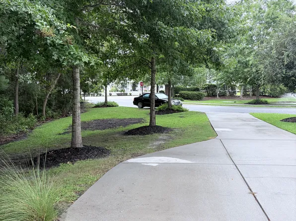 3380 Eastman Dr, Mount Pleasant, SC 29466